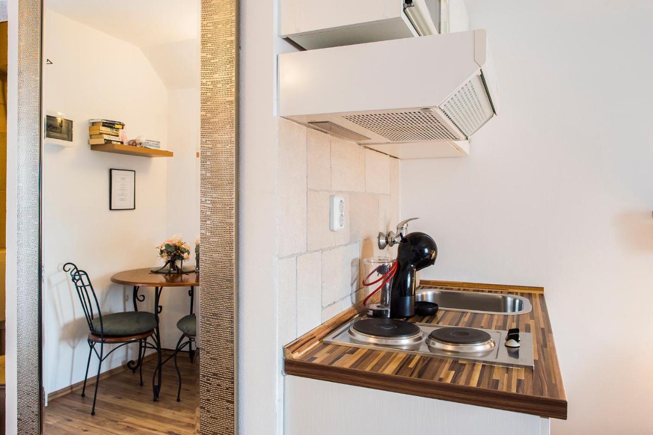 Apartments Leticia スプリト エクステリア 写真